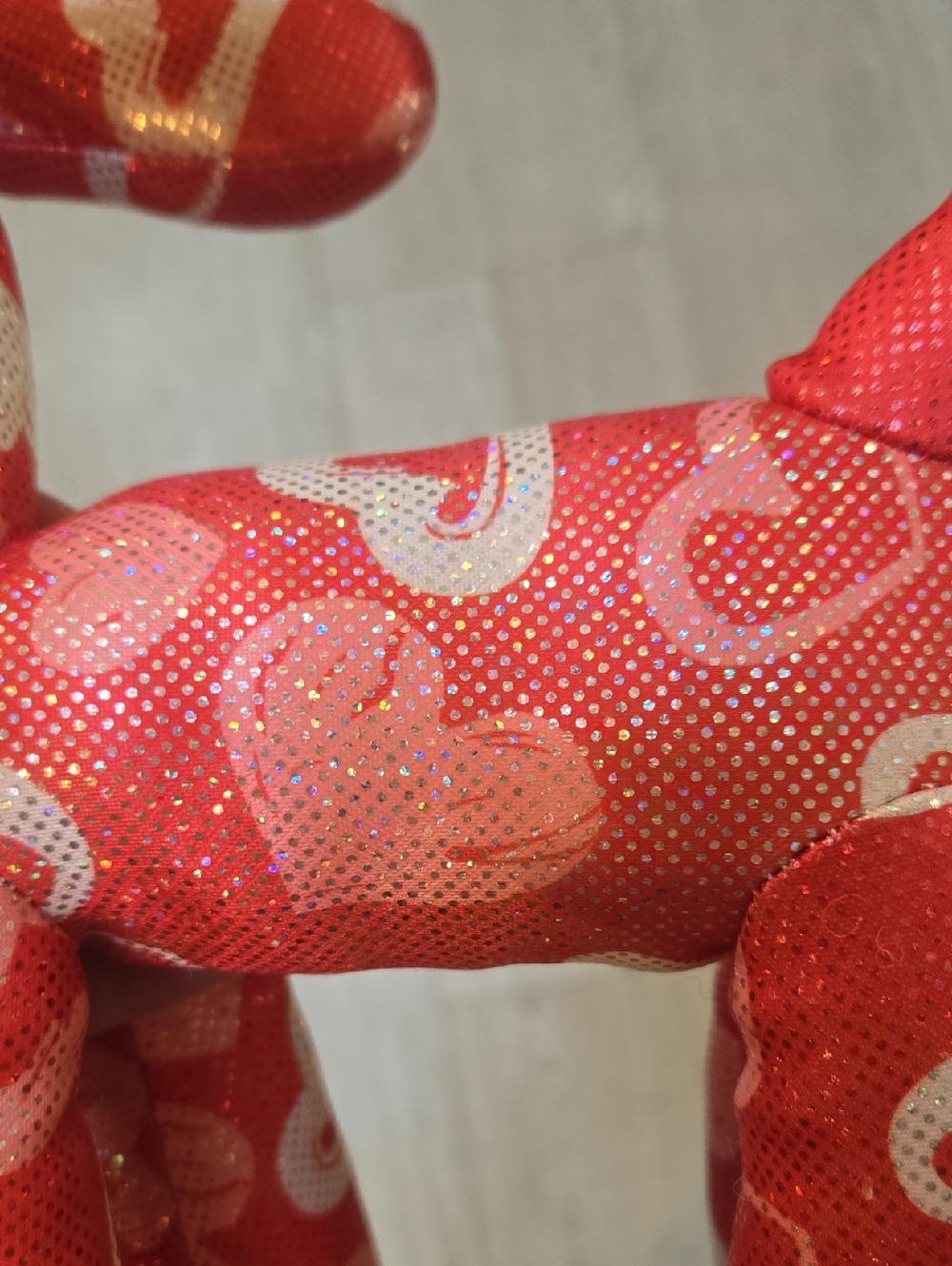 Red Heart Plush Balloon Dog - Picture 5 of 7